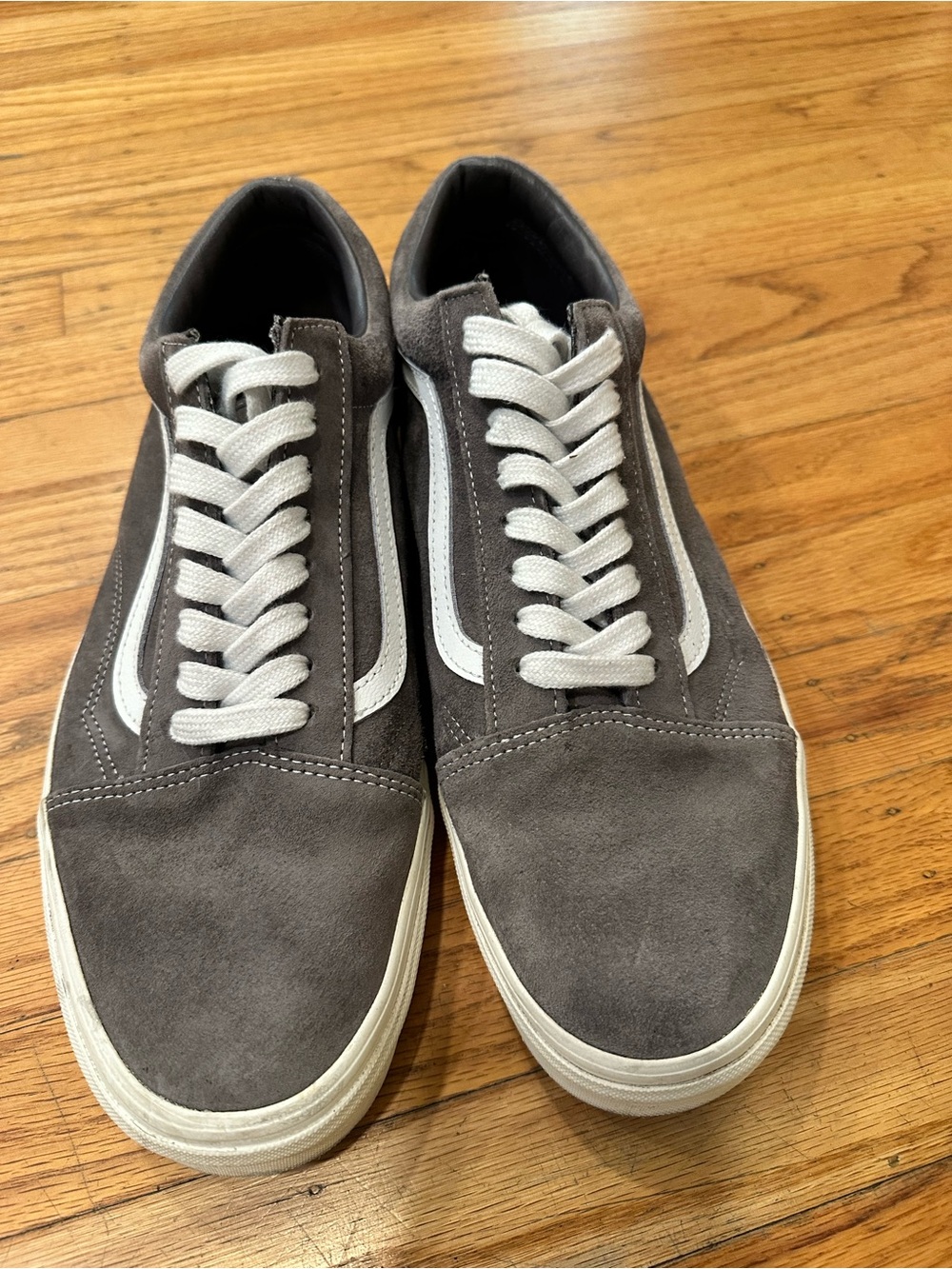 Men's Vans Old Skool Suede Shoes- Gray/White Size 12